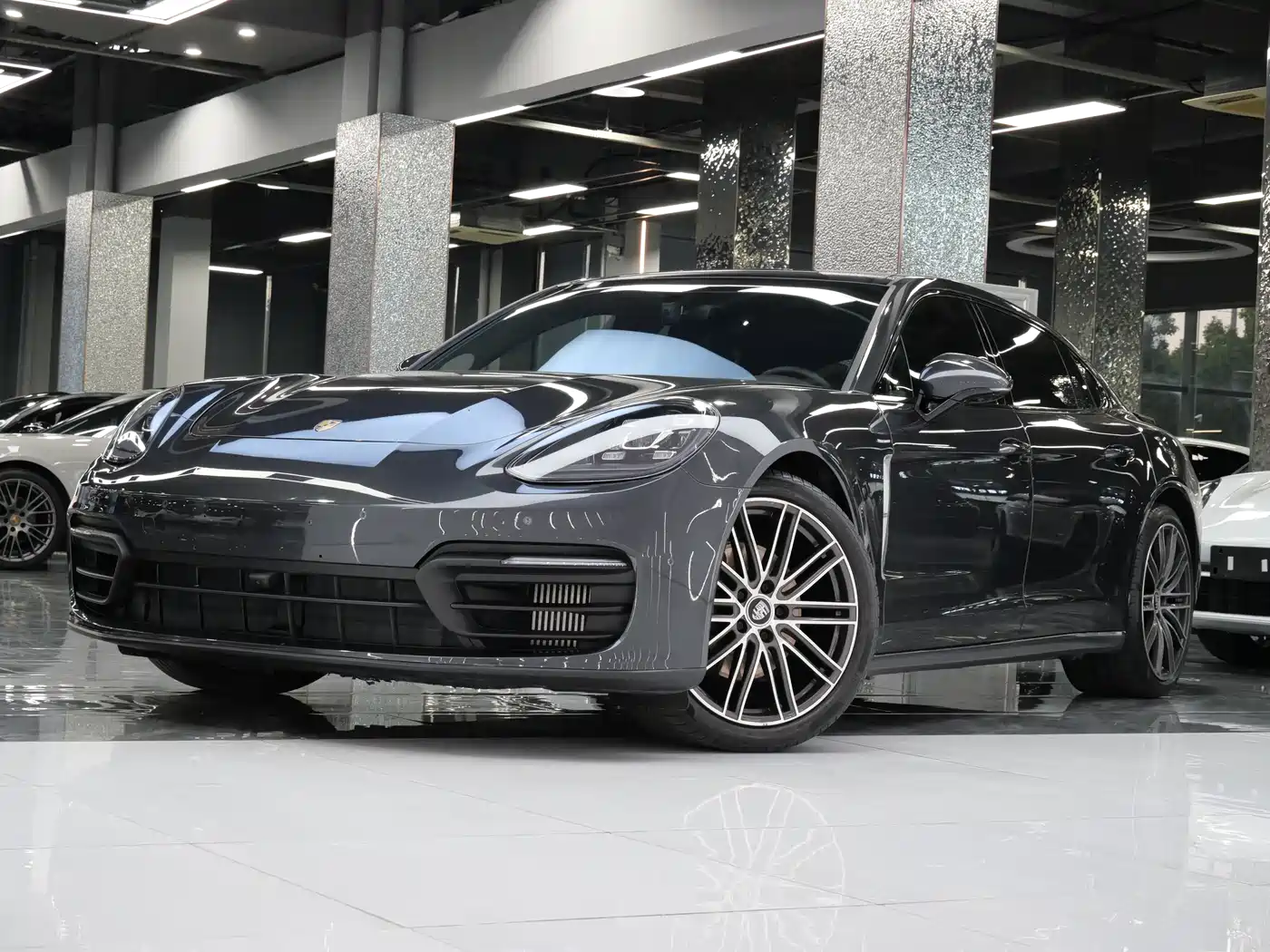 Porsche Panamera 2022 Panamera 4 Executive Long Wheelbase Platinum Edition 2.9T