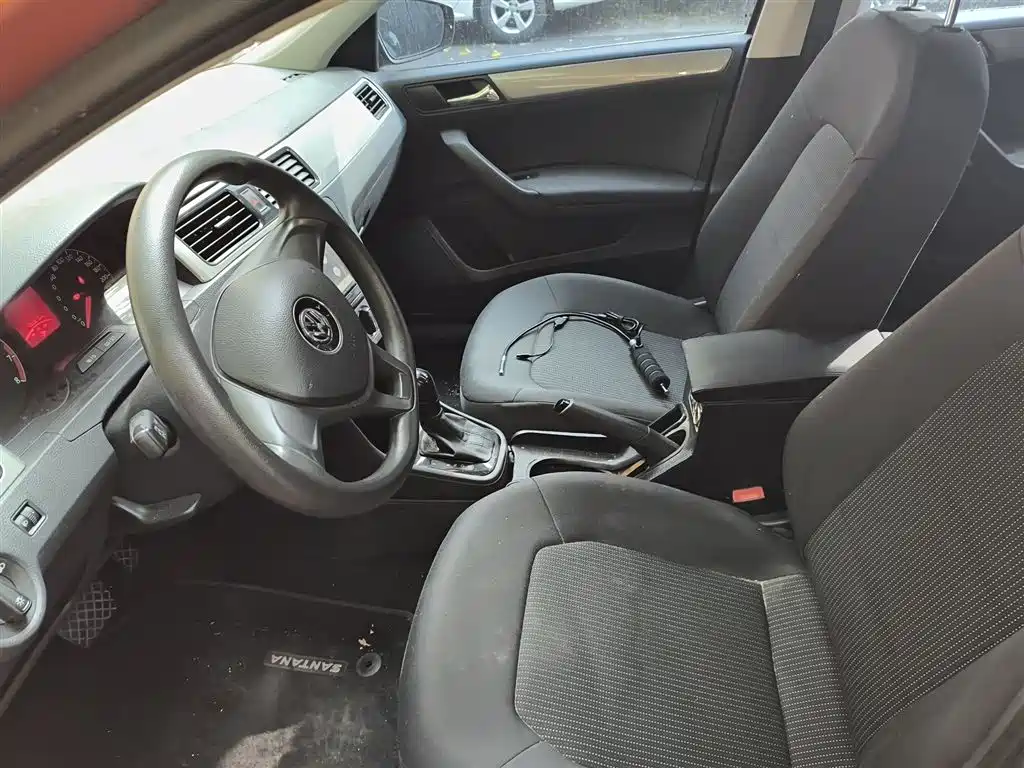 Volkswagen Santana 2015 Gran Santana 1.6L Automatic Trend фото 8