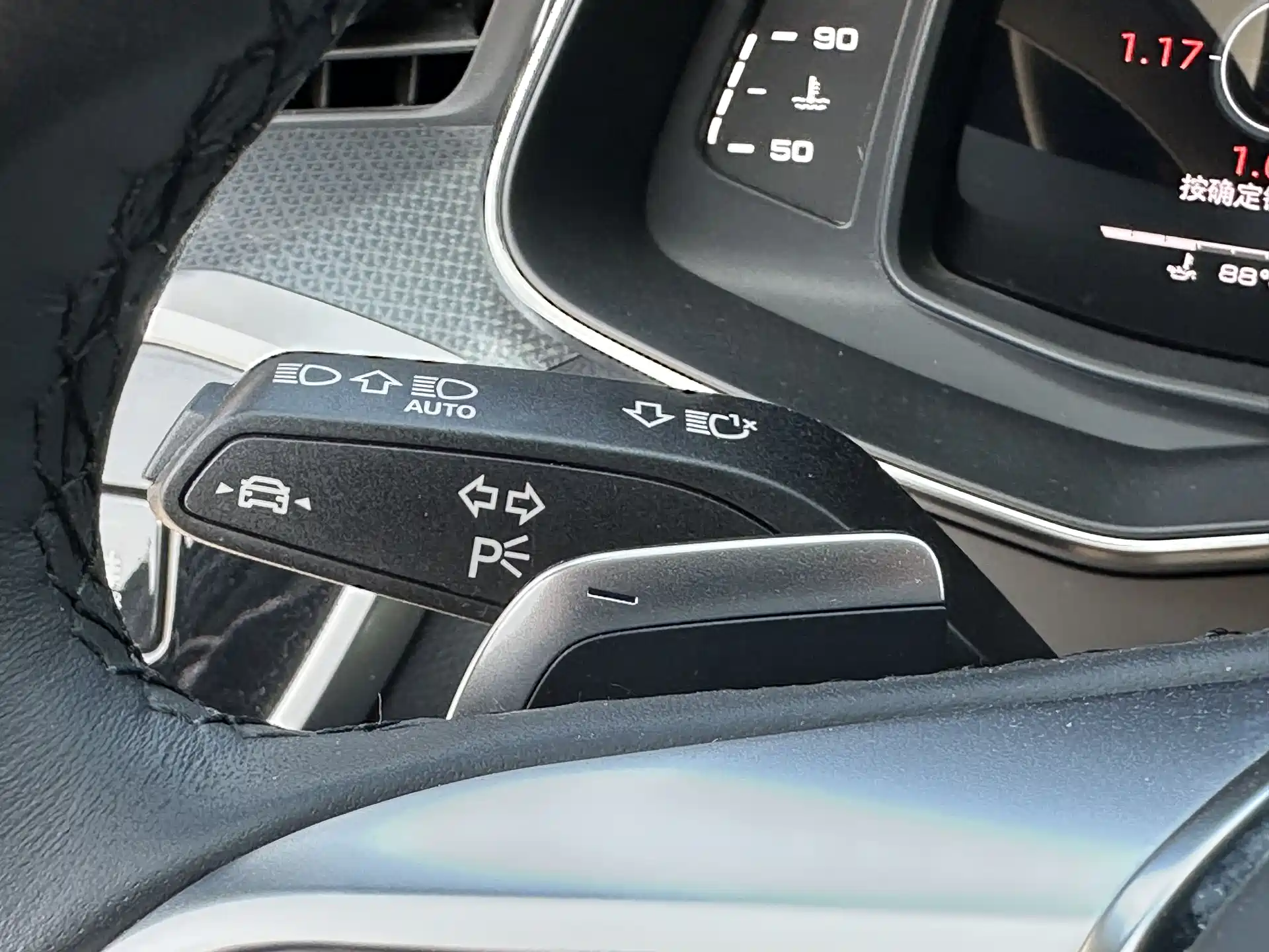 Фото 17 - Audi A6 (Import)