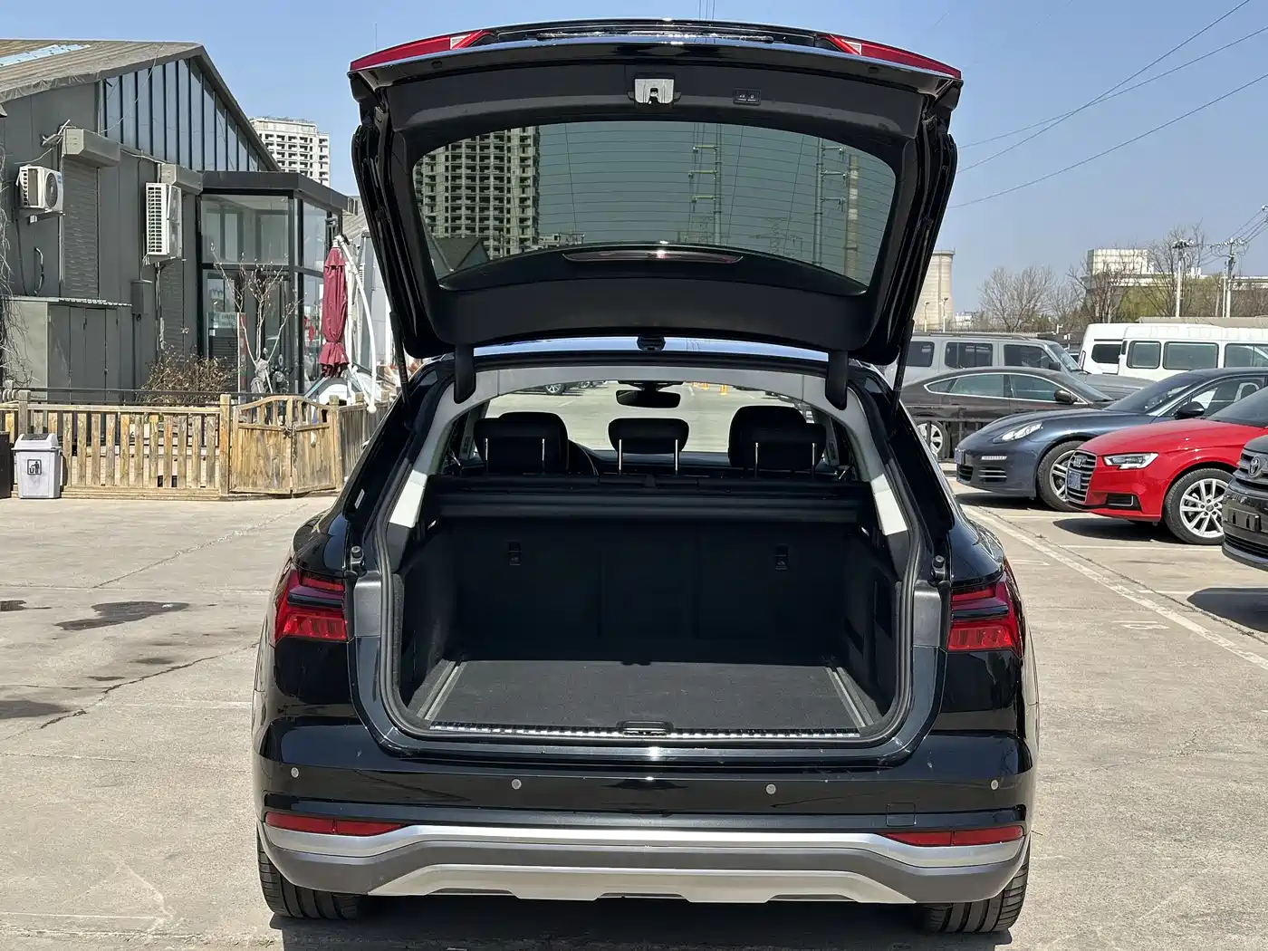Audi A6 (Import) 2022 allroad quattro Explorer 55 TFSI Premium Off-road фото 33