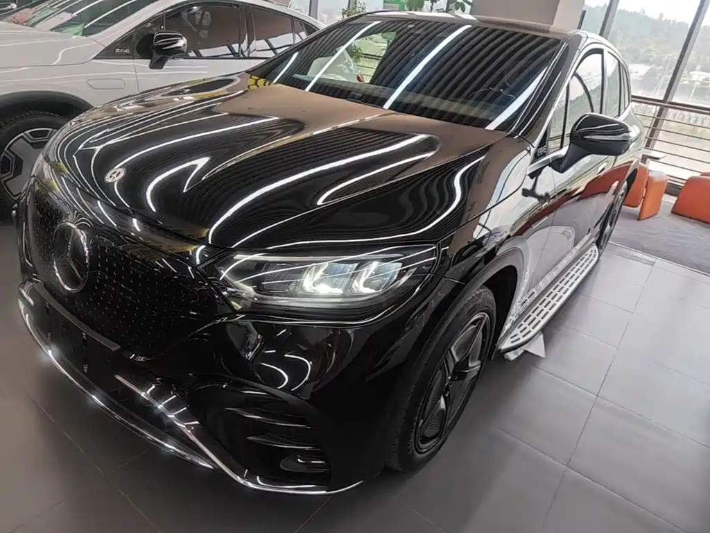 Mercedes-Benz EQE SUV 2024