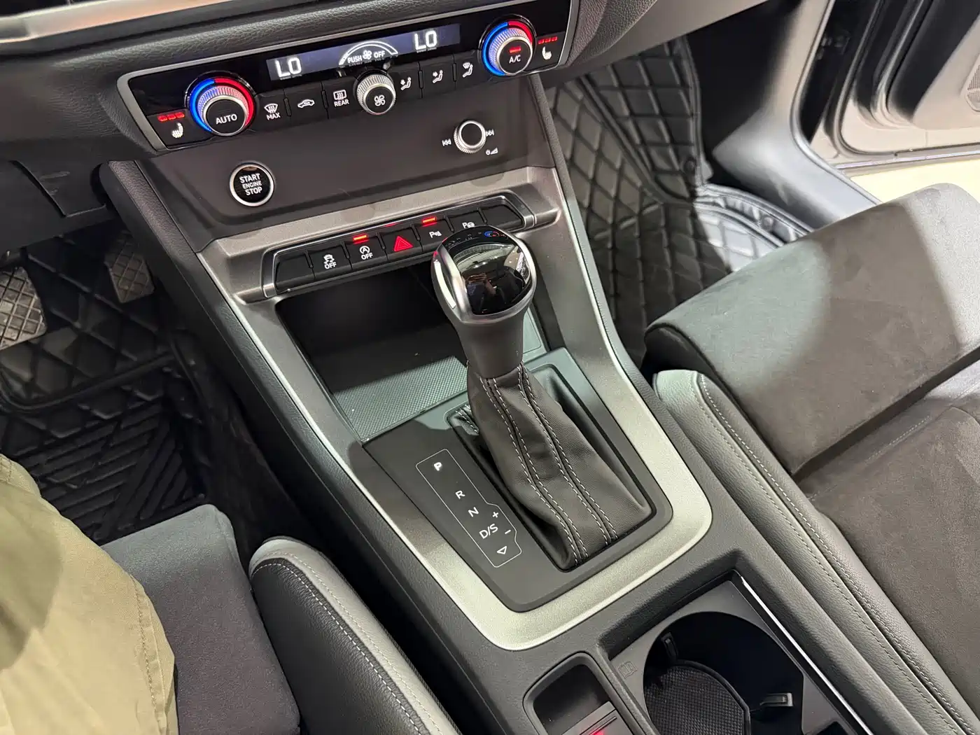 Audi Q3 2022 35 TFSI Fashion Dynamic фото 15