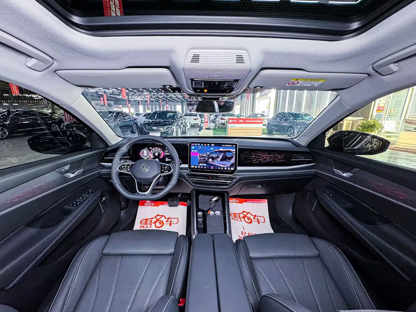 Volkswagen Passat 2025 Pro 380TSI Dragon Glory Edition фото 14