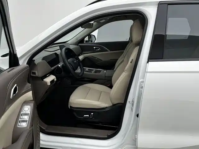 Haval H6L 2025 2026 2.0T Standard Model