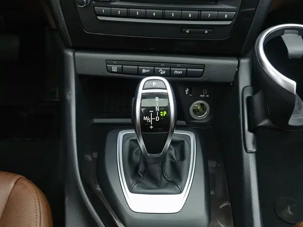 BMW X1 2013 xDrive20i X Design Package фото 13