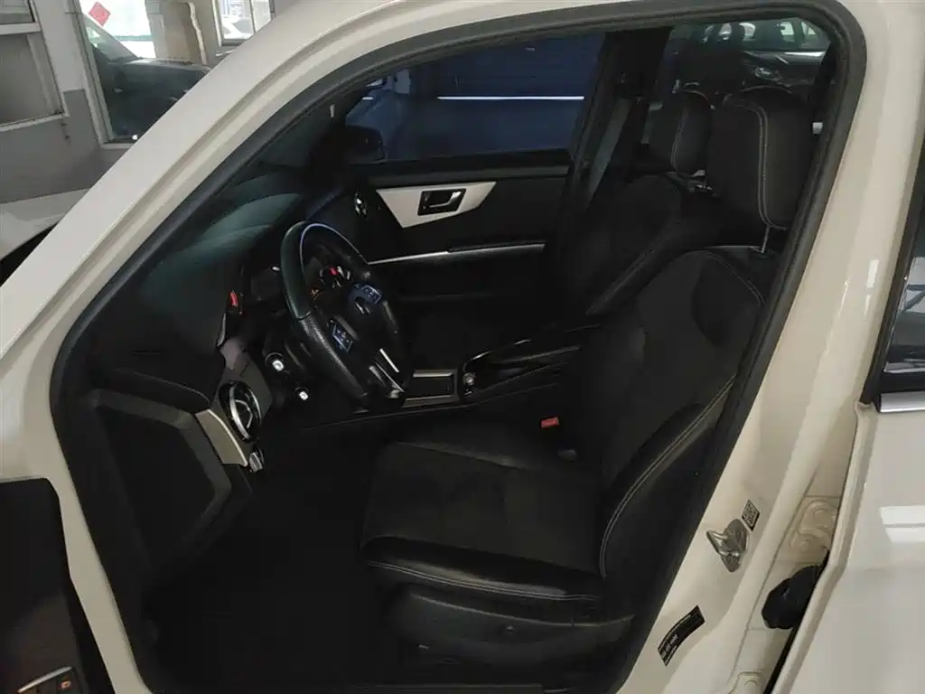 Mercedes-Benz GLK-Class 2015 GLK 260 4MATIC Dynamic Ultimate Edition фото 15