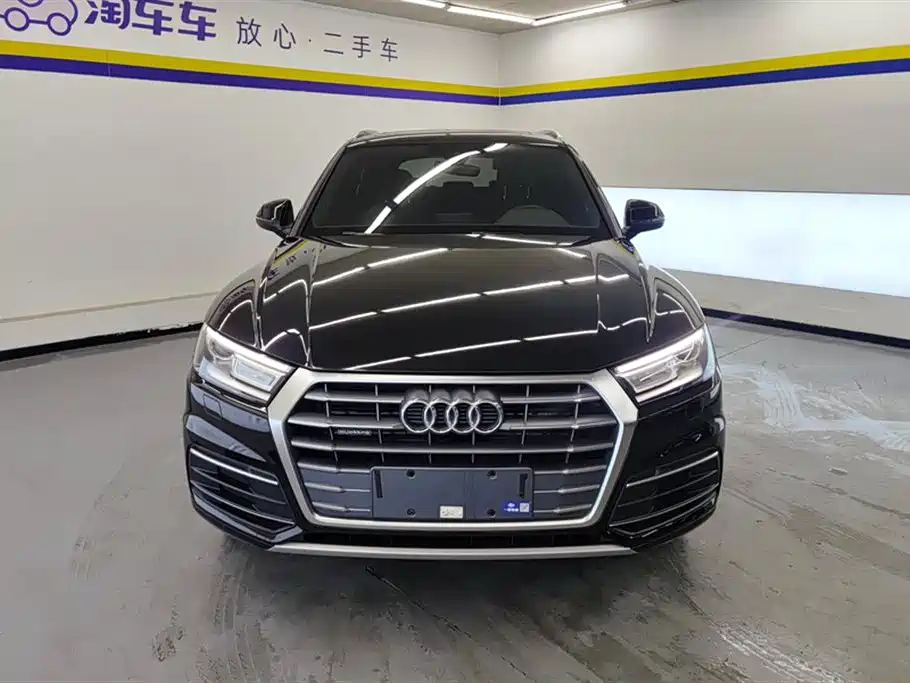 Audi Q5L 2020 Facelift 40 TFSI Honor Progressive фото 2