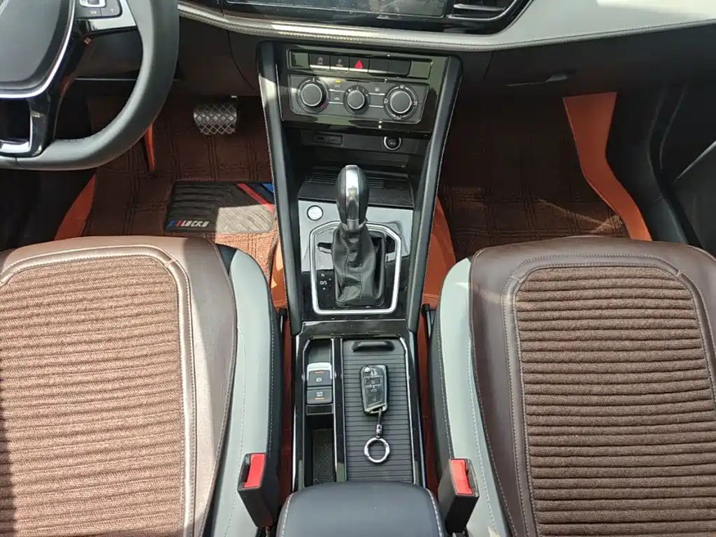 Фото 14 - Jetta VS7