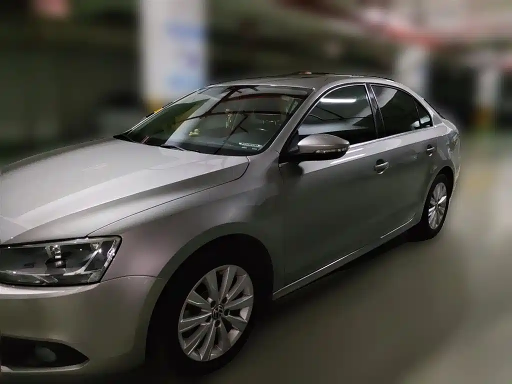 Volkswagen Sagitar 2014 1.6L Automatic Comfort