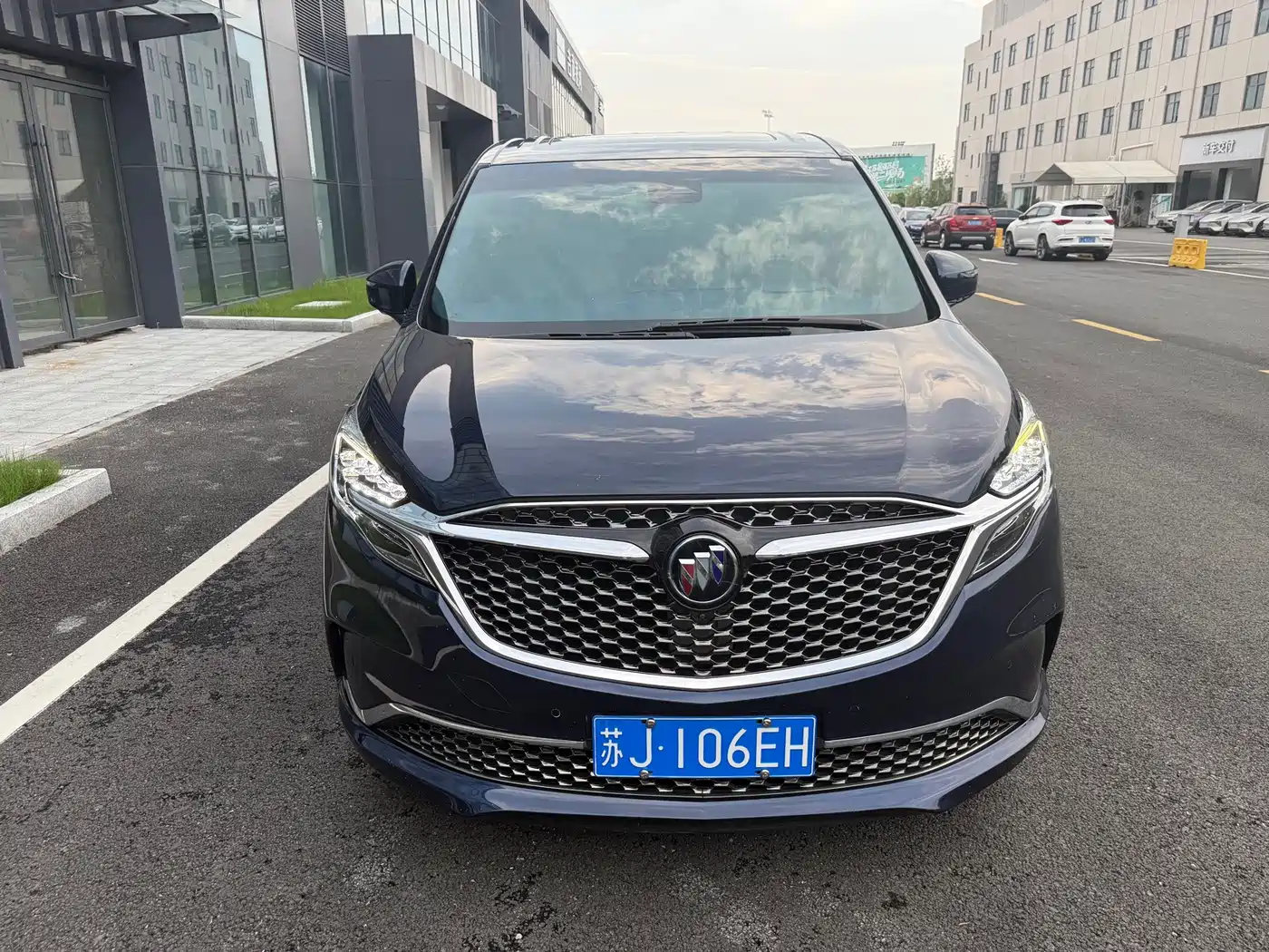 Фото 2 - Buick GL8