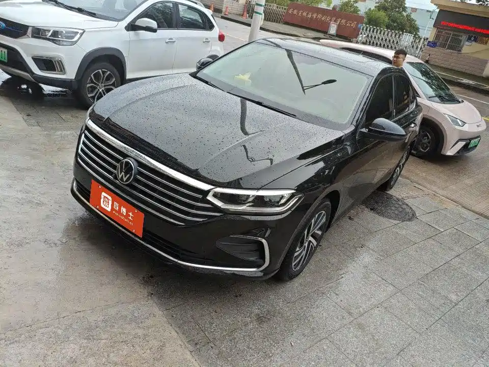 Volkswagen Lavida 2023 1.5L Auto Luxury Edition