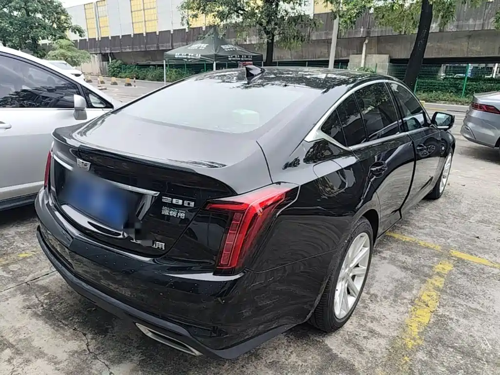 صورة 7 - Cadillac CT5