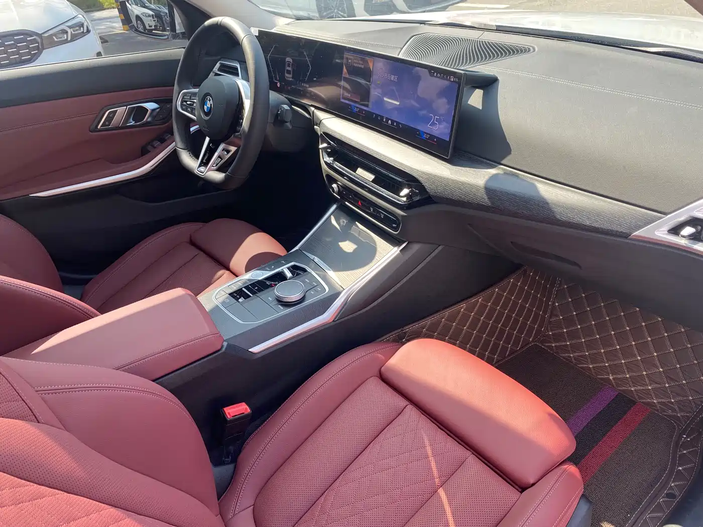 BMW 3 Series 2025 325Li M Sport Package фото 18