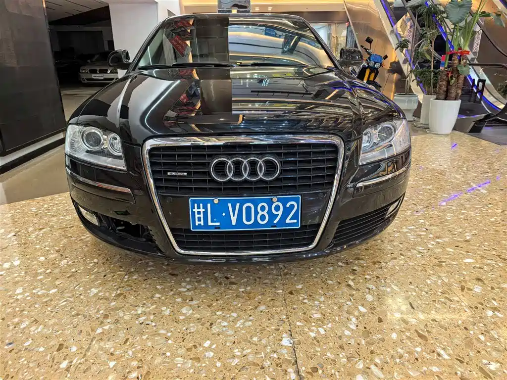Audi A8 2008 A8L 4.2 FSI Prestige фото 2