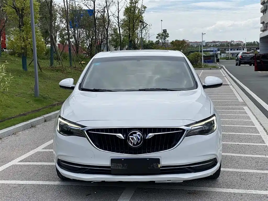 Buick Excelle 2018 18T Automatic Flagship фото 2
