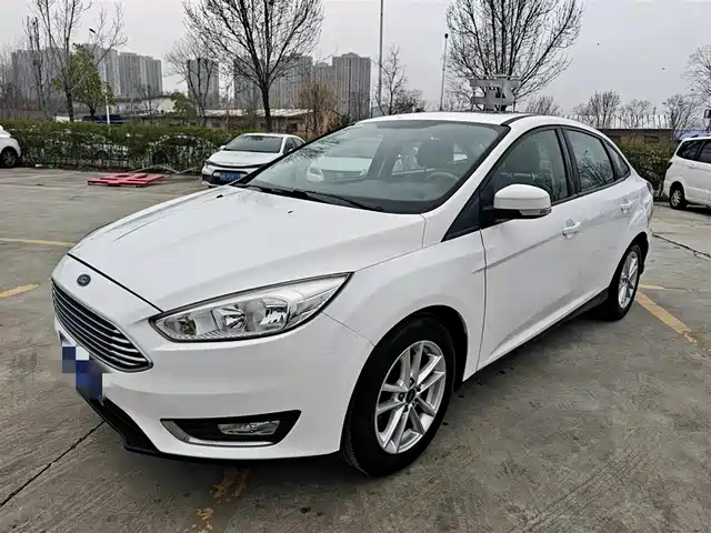FORD FOX