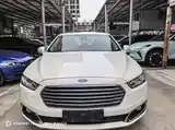 Фото 2 - Ford Taurus