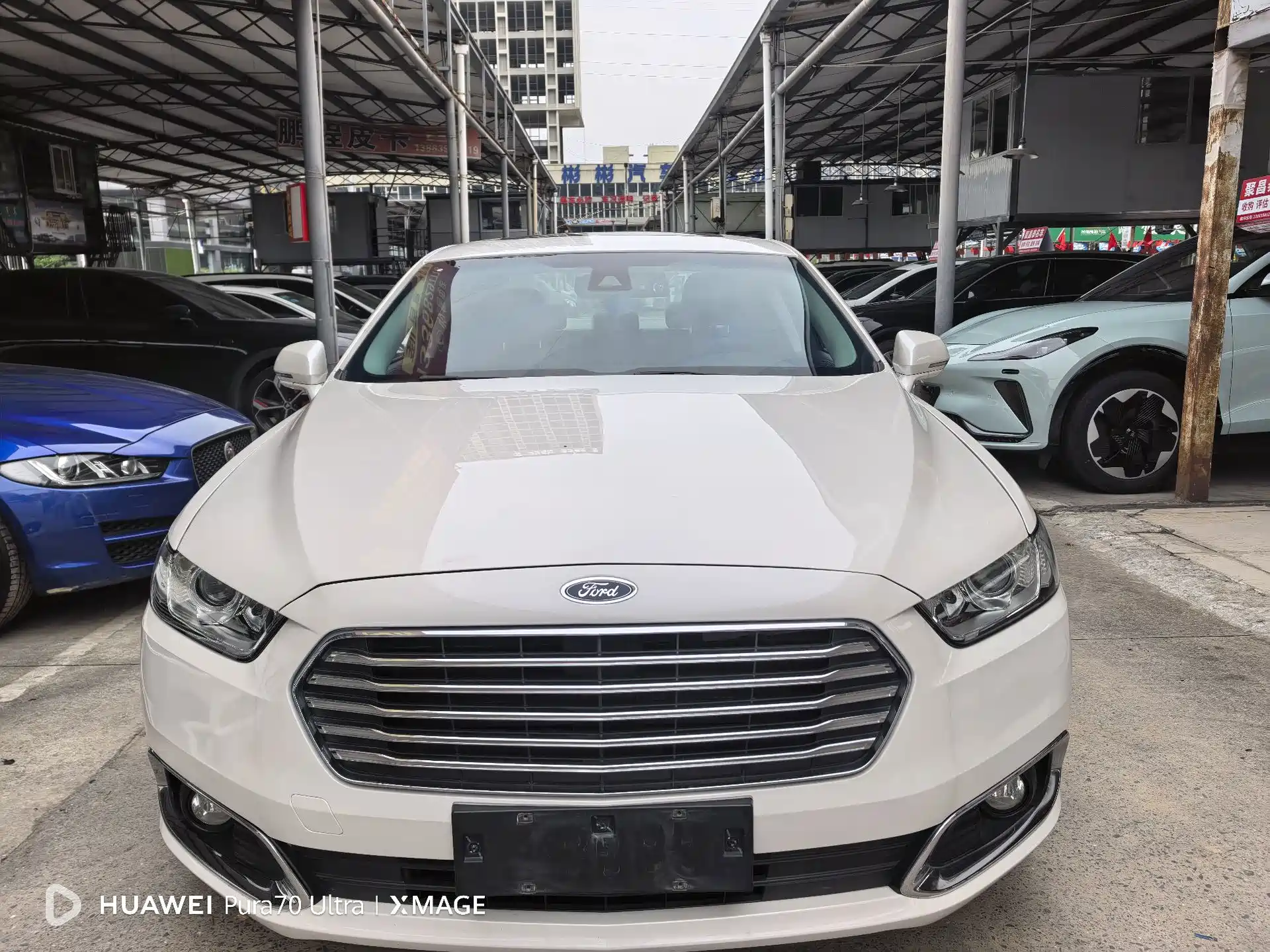 Фото 2 - Ford Taurus