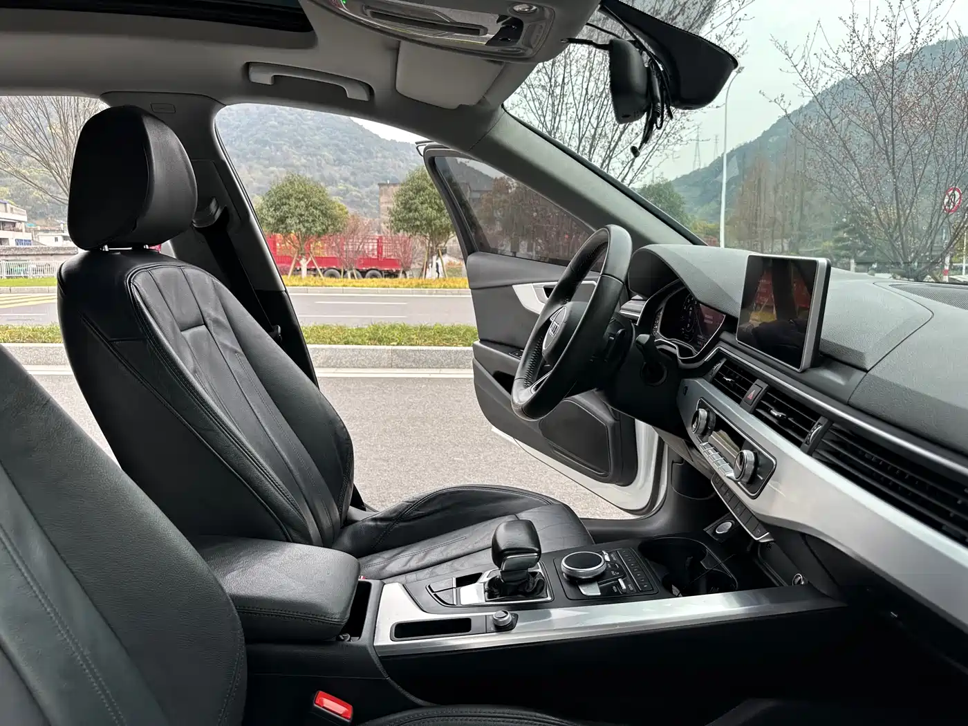 Audi A4L 2019 40 TFSI Fashion (China V) фото 12