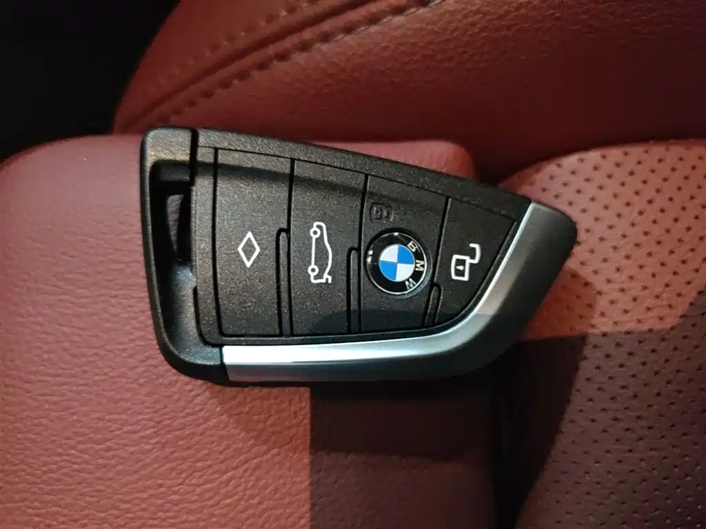BMW i3 2025 eDrive 40 L Shadow Night Package фото 9