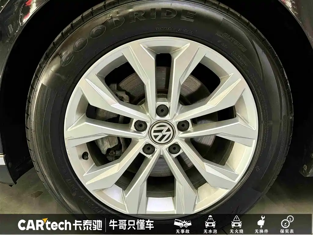 Volkswagen Magotan 2019 330TSI DSG Luxury China V фото 23