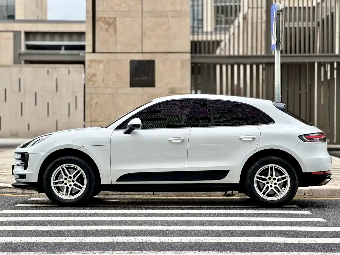 Porsche Macan 2021 Macan 2.0T фото 4