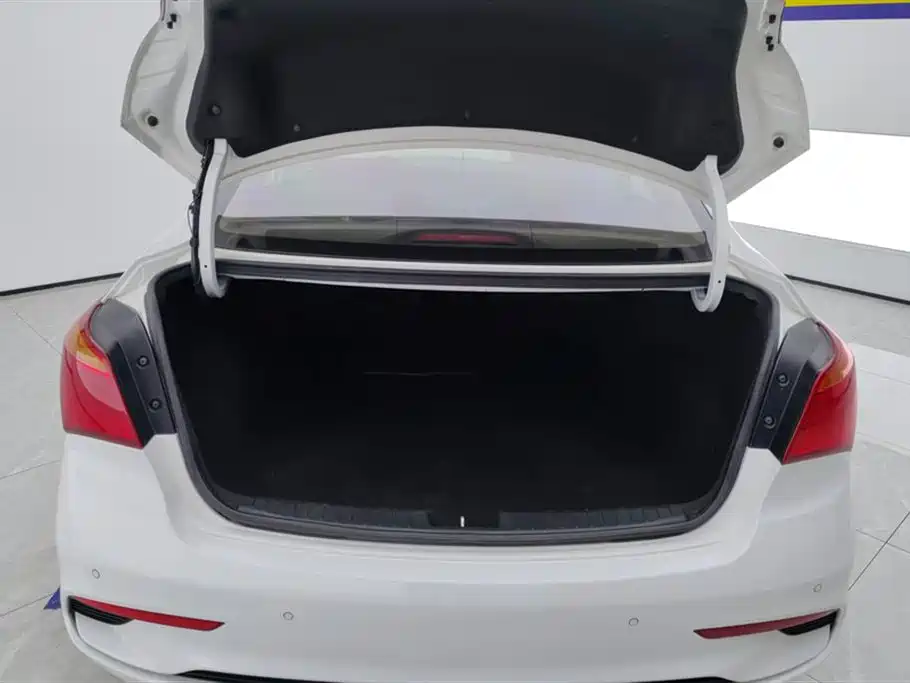 Hyundai Mistra 2019 1.8L Auto Smart GLS China VI фото 4