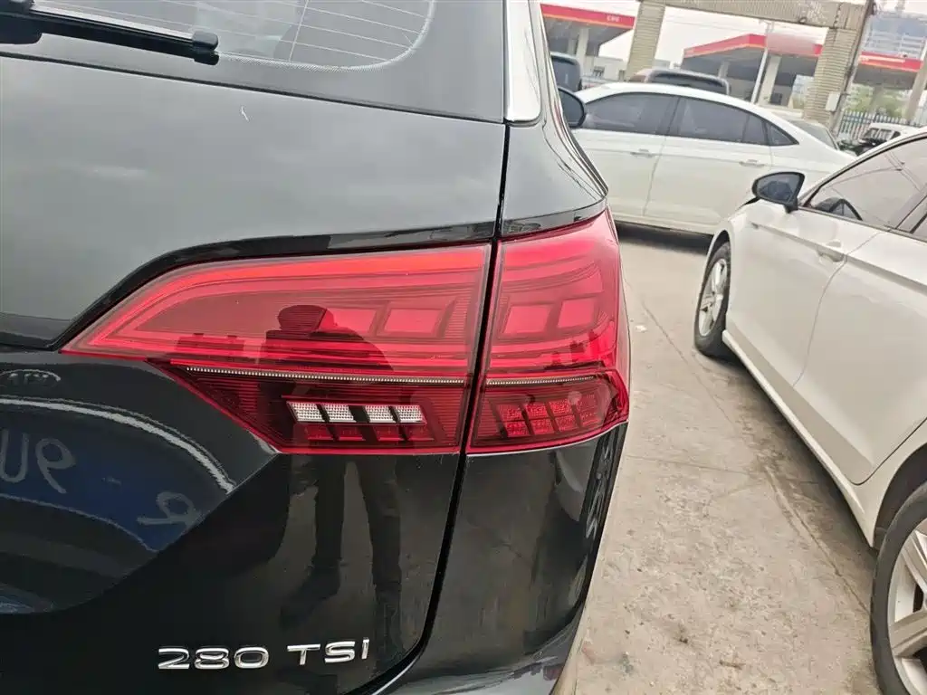 Volkswagen Tayron 2021 280TSI 2WD Luxury Smart Connect фото 24