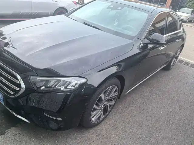 Mercedes-Benz E-Class 2024