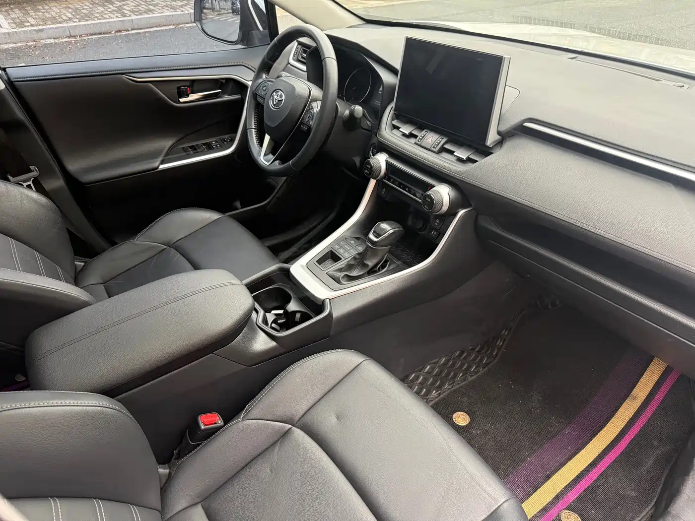 Toyota Wildlander 2022 2.0L CVT AWD Luxury Edition фото 10