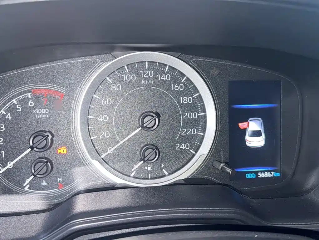 Toyota Levin 2021 185T CVT Luxury Edition фото 4