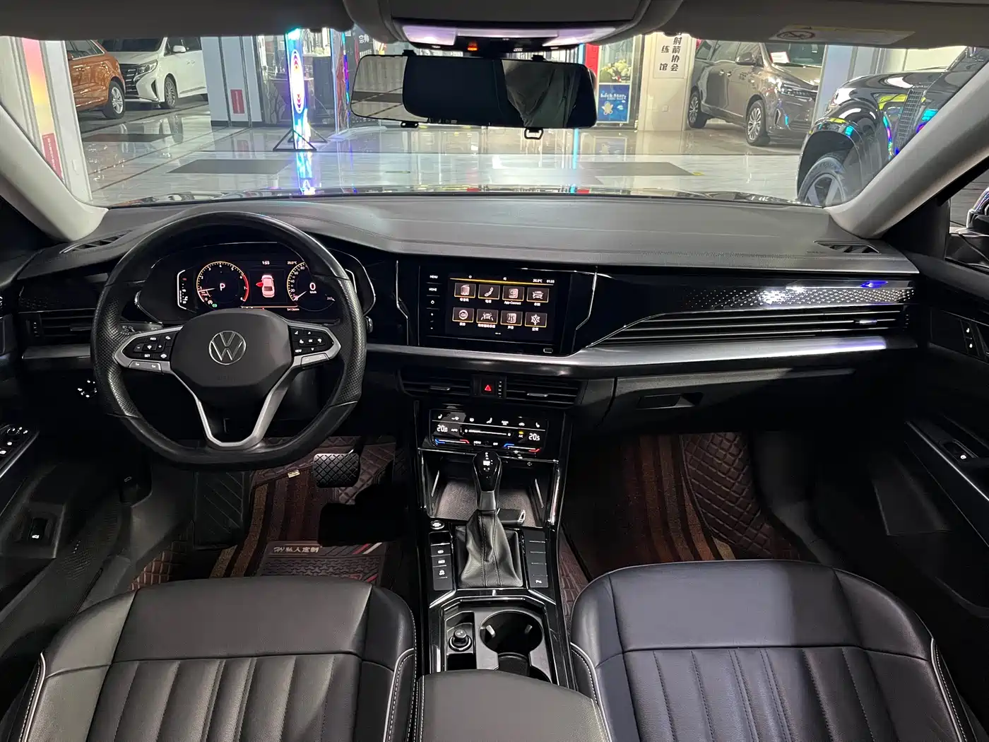 Volkswagen Passat 2022 330TSI Elite Edition фото 12
