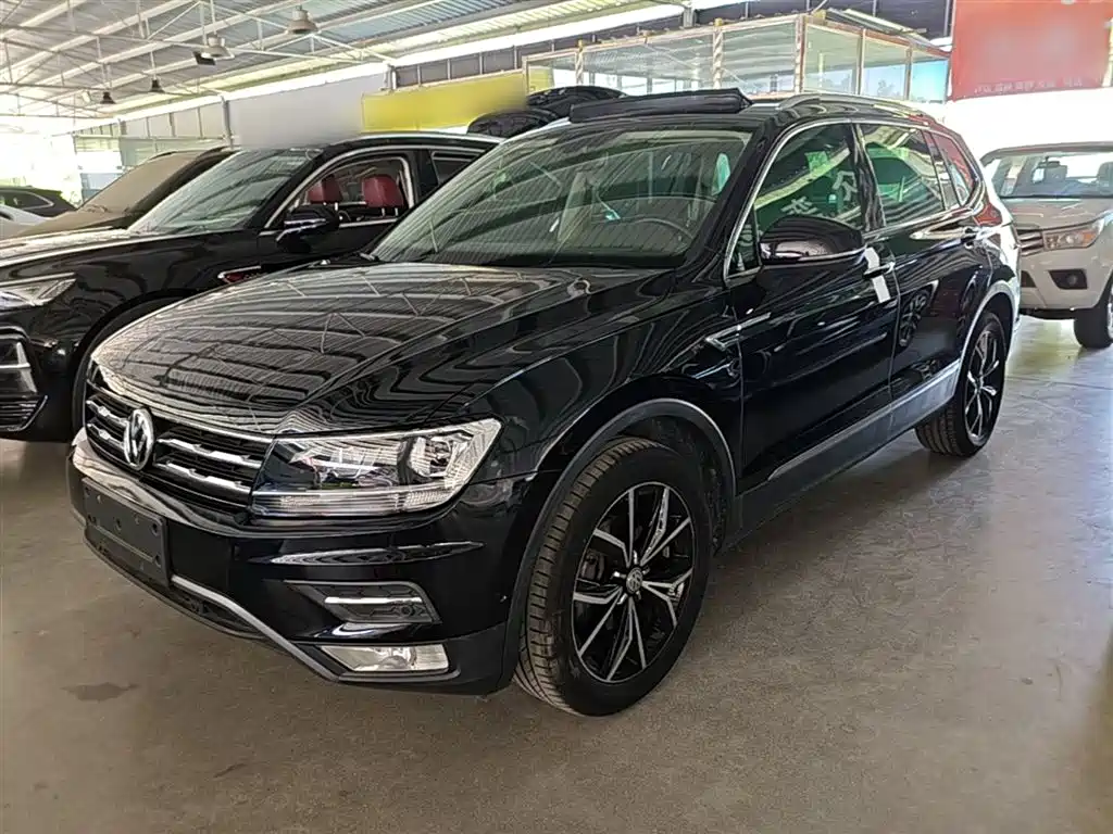 Volkswagen Tiguan L 2019 330TSI Auto 2WD Smart Luxury Edition China V фото 2