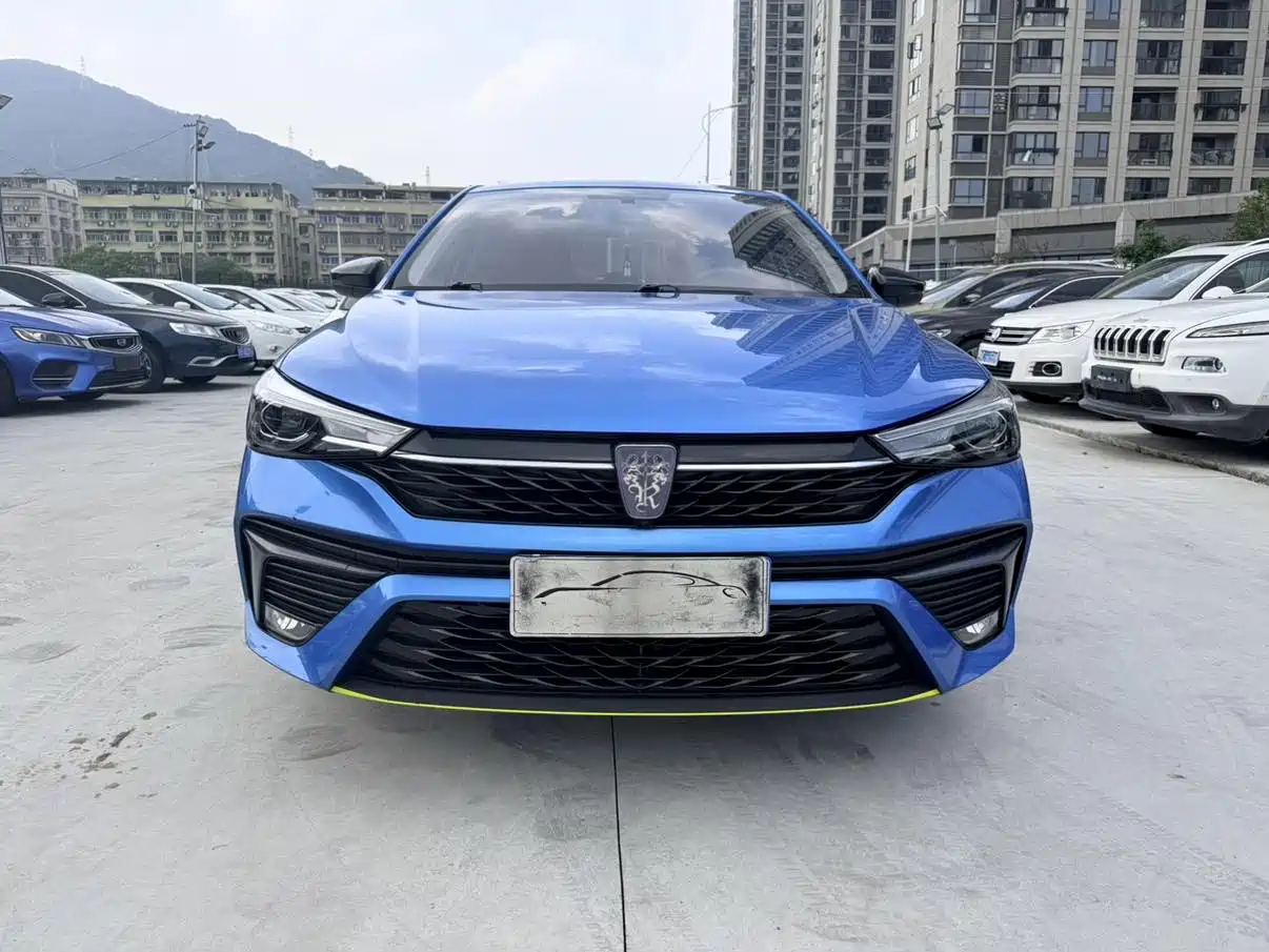 Фото 2 - Roewe i5