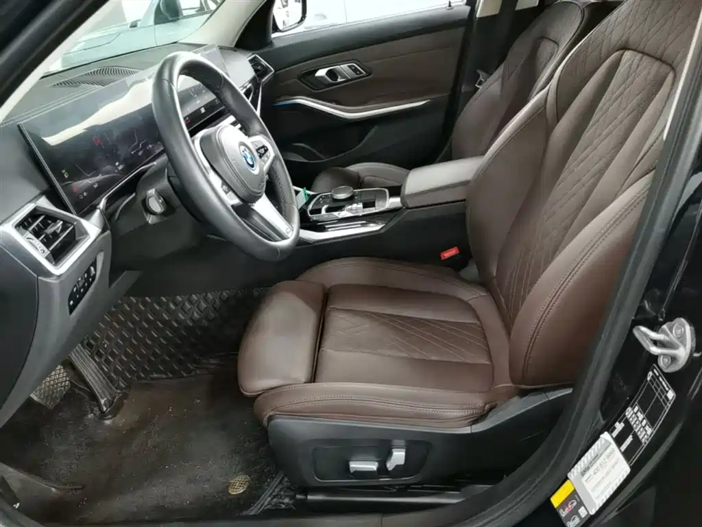 BMW i3 2022 eDrive 35 L фото 15