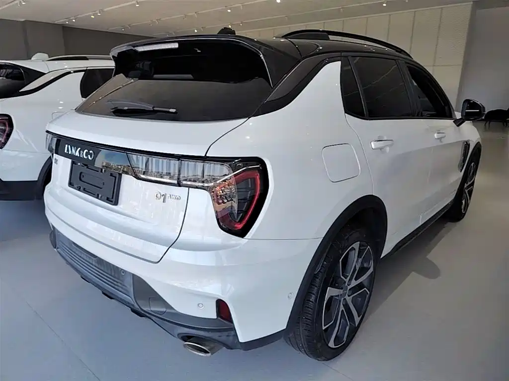 Lynk & Co 01 2021 2.0TD AWD Halo Sport фото 7