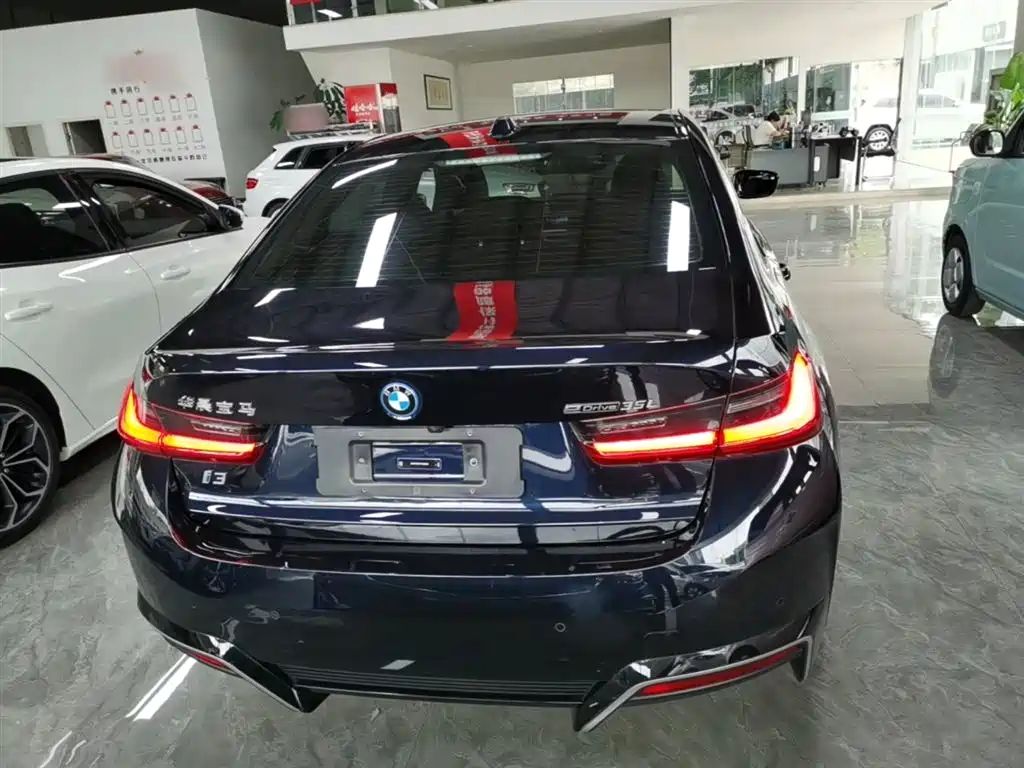 BMW i3 2022 eDrive 35 L фото 6