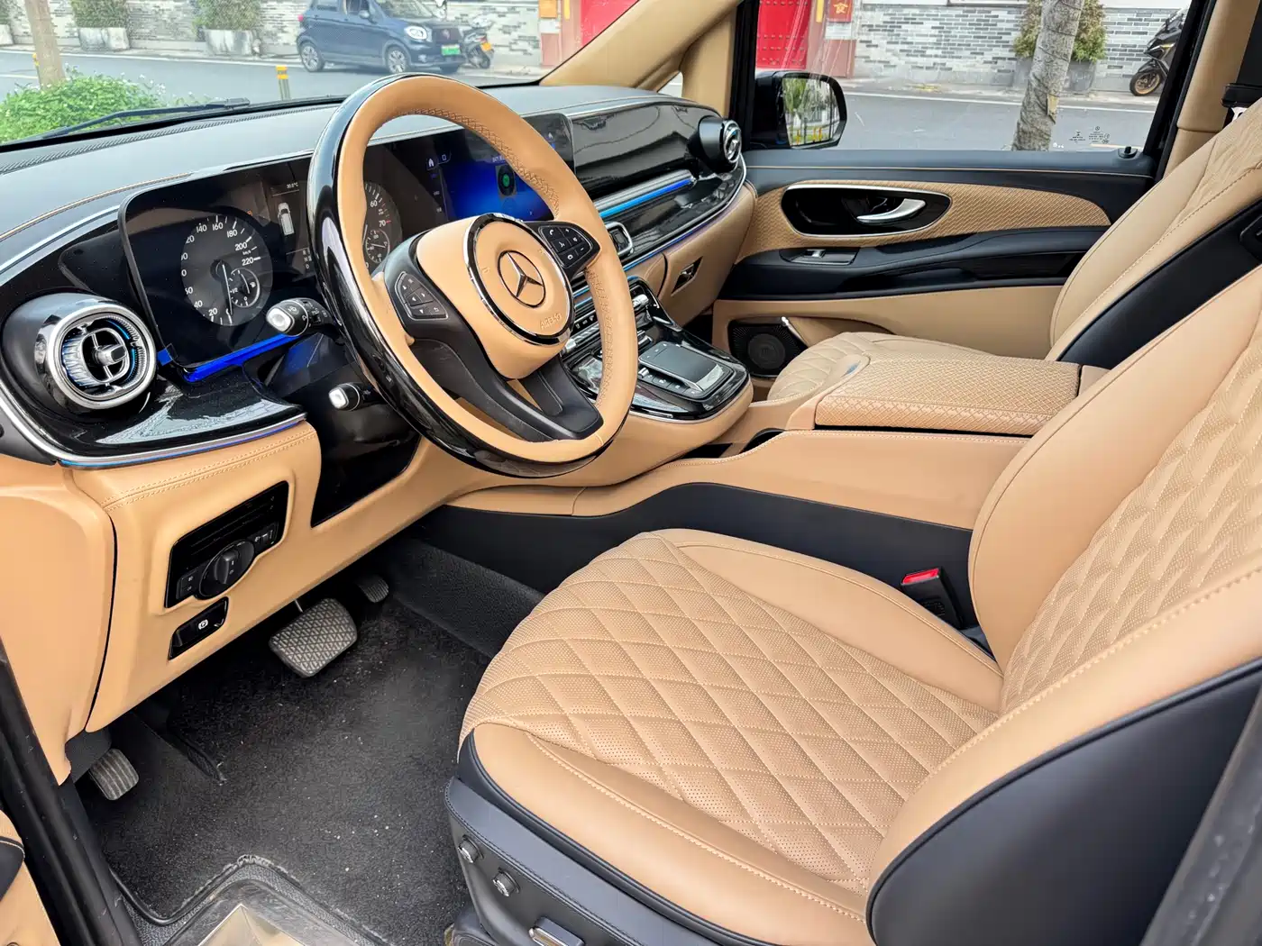 Mercedes-Benz Vito 2018 2.0T Elite Edition 7-seater China VI фото 8