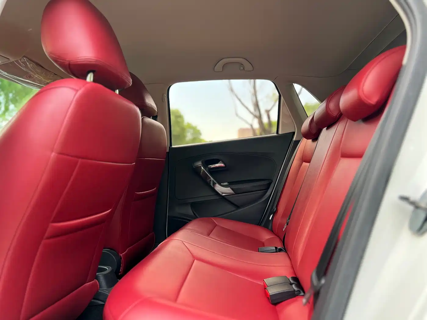 Volkswagen Polo 2018 1.5L Auto Safe Drive фото 6