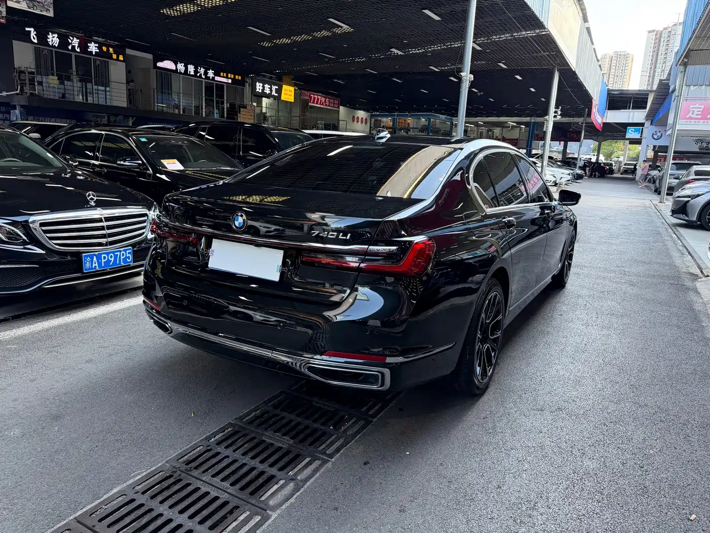 BMW 7 Series, миниатюра 7