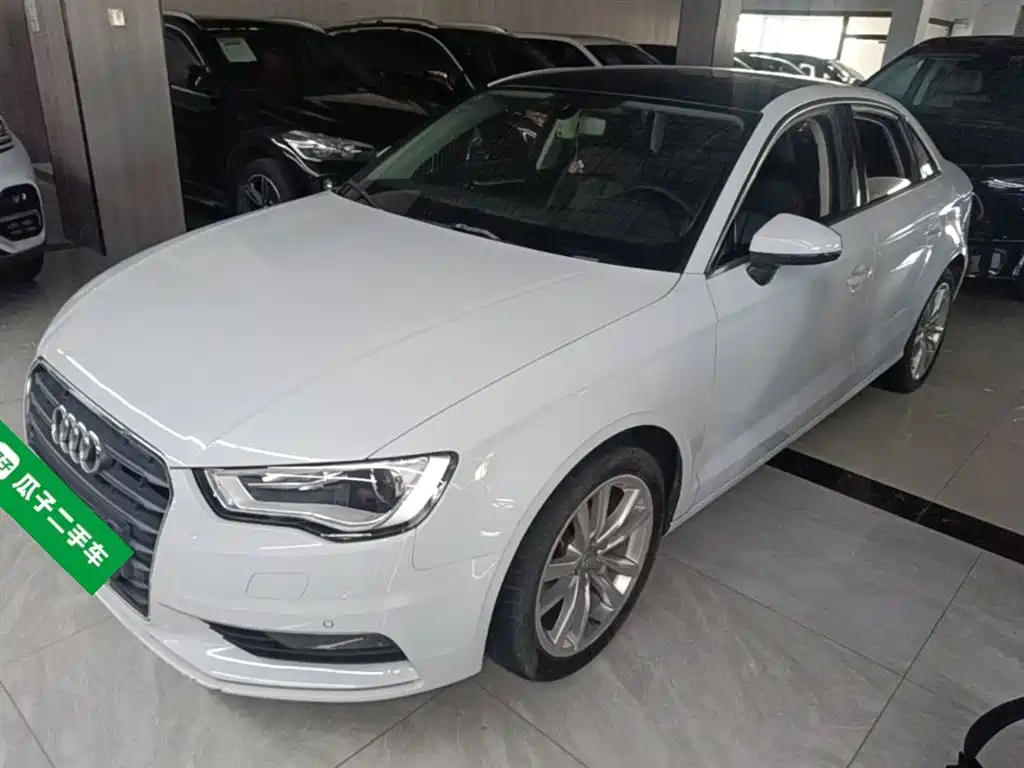 Audi A3 2016 Limousine 35 TFSI Style фото 2