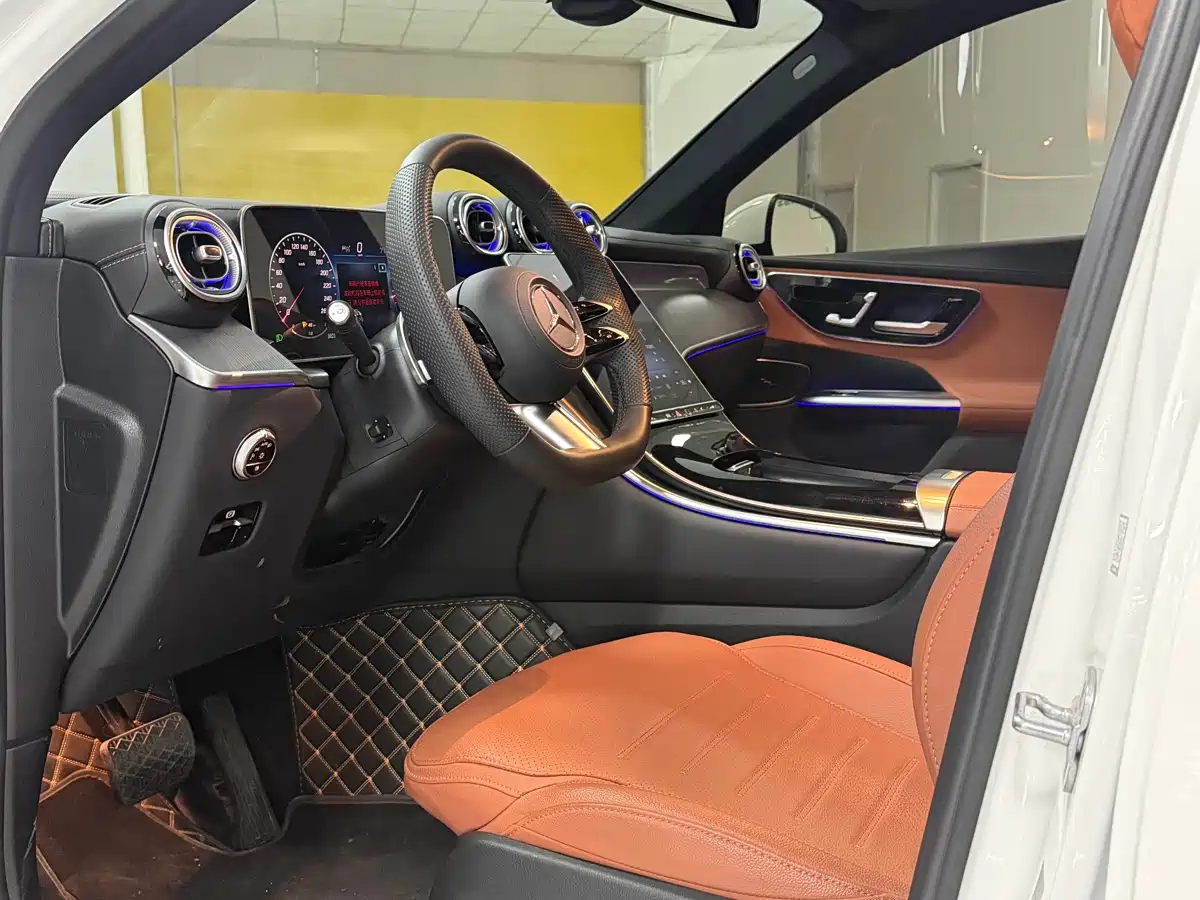 Mercedes-Benz GLC 2024 GLC 260 L 4MATIC Luxury 5-seater фото 4