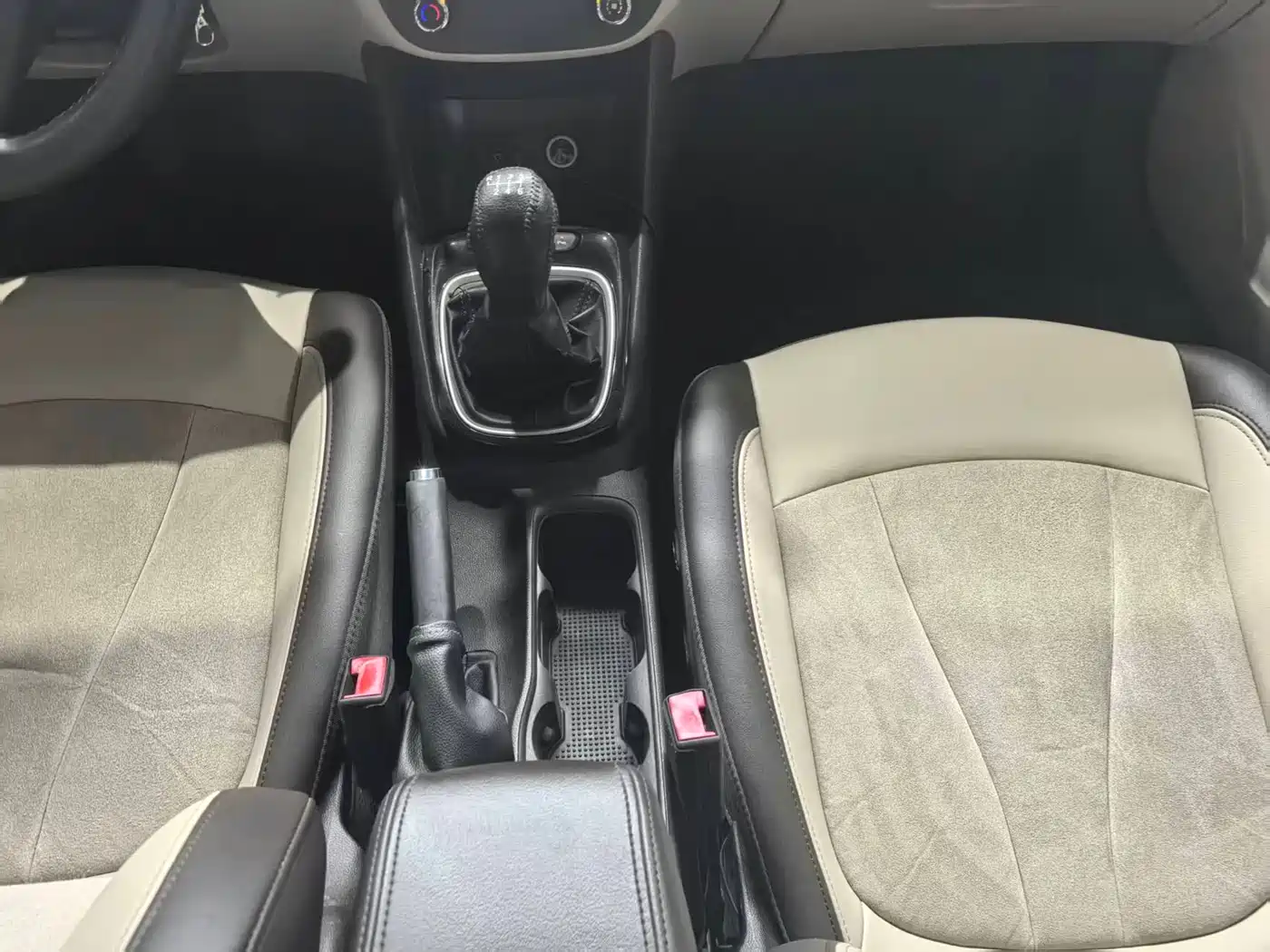 Buick Verano 2017 Sedan 15S Manual Progressive фото 14