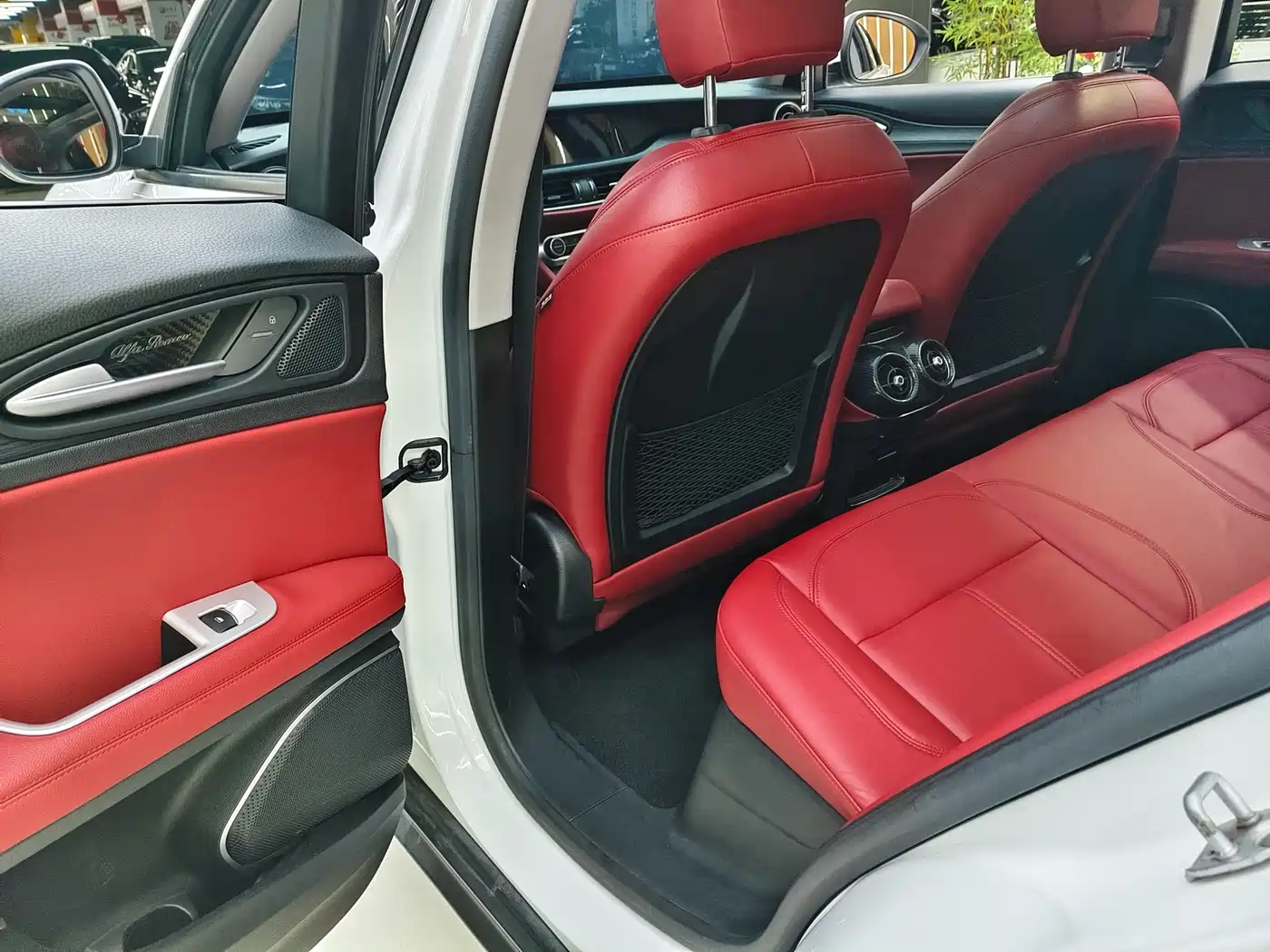 Alfa Romeo Stelvio 2019 2017 2.0T 200HP Elite