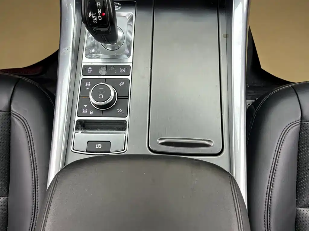 Land Rover Range Rover Sport PHEV 2022 2021 P400e SE