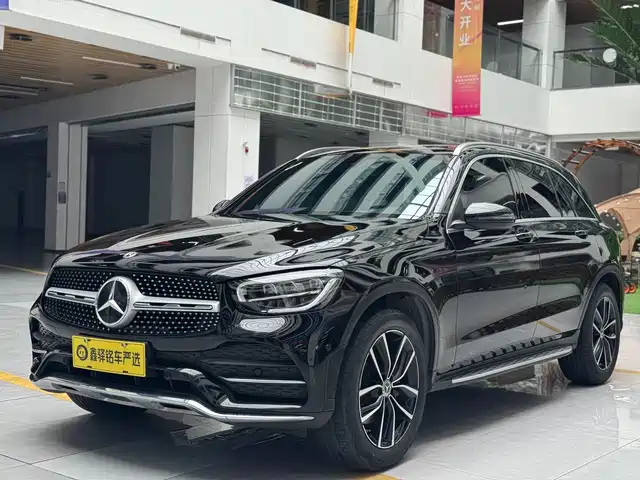 MERCEDES-BENZ GLC