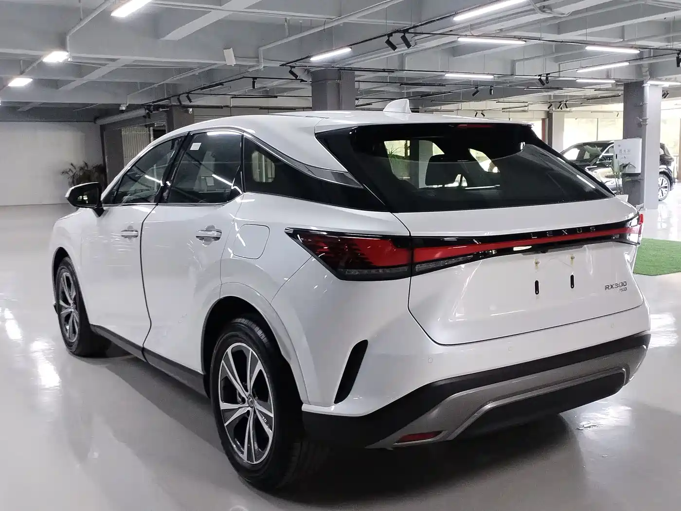Lexus RX 2026 2026 300 AWD Premium Edition