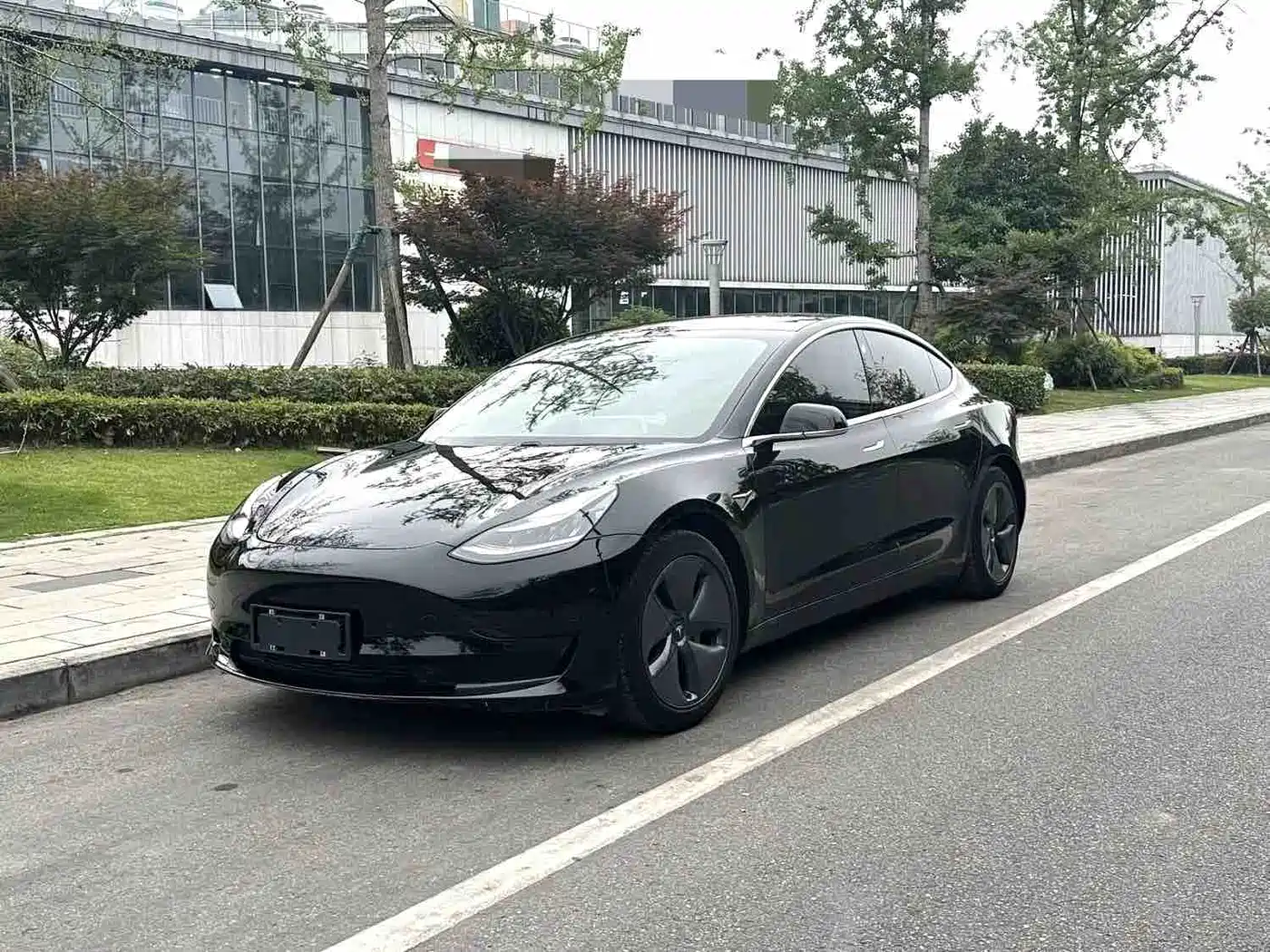 Tesla Model 3 2020 Standard Range Rear-Wheel Drive Upgrade