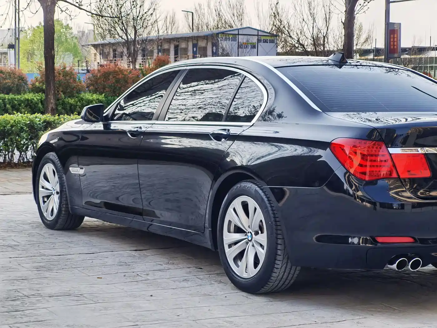 BMW 7 Series 2009 730Li Luxury фото 30