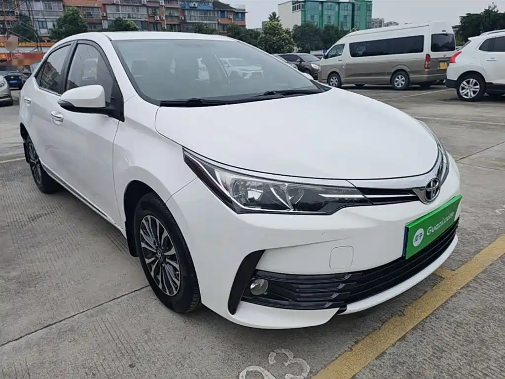 Toyota Corolla 2017 Facelift 1.2T S-CVT GL-i фото 4